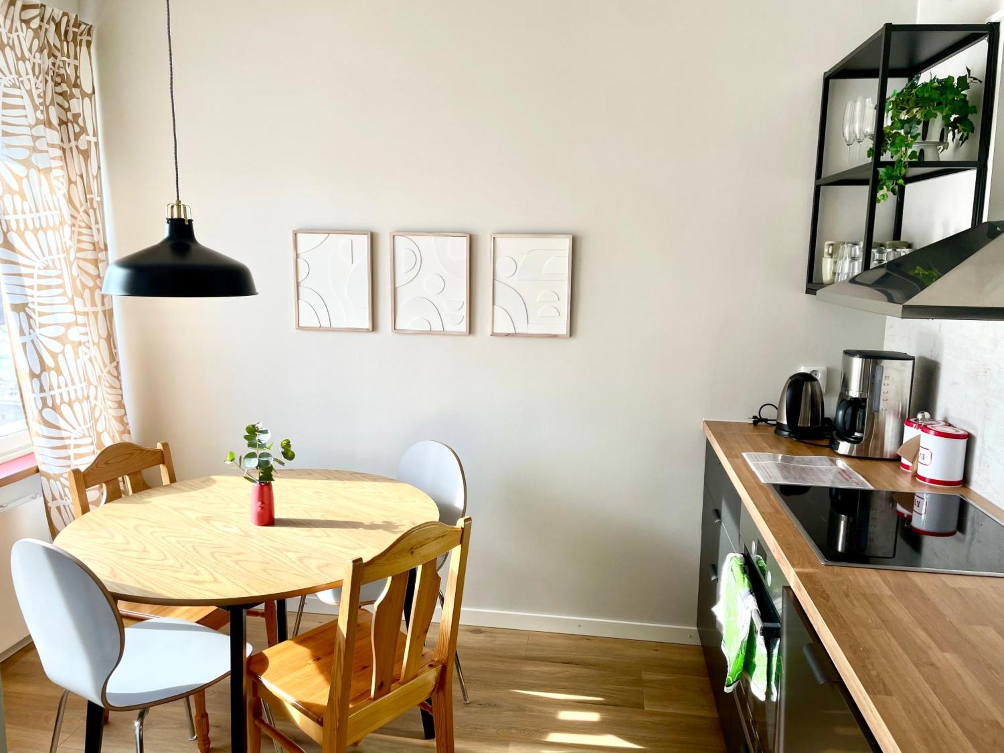 Apartamento Kiva Majoitus 1-4Hloe, 500M Keskustaan, Parkkipaikka Oulu Exterior foto